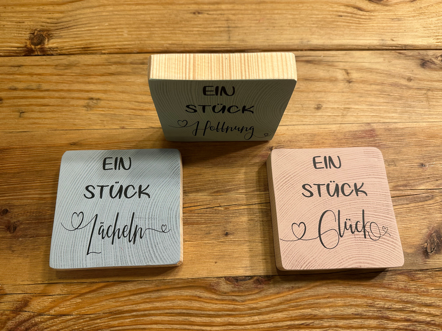 Holzdeko „Ein Stück …“ – Holzquadrat mit Spruch | Geschenkidee | Wunschtext möglich (1 Stück oder 3er-Set)