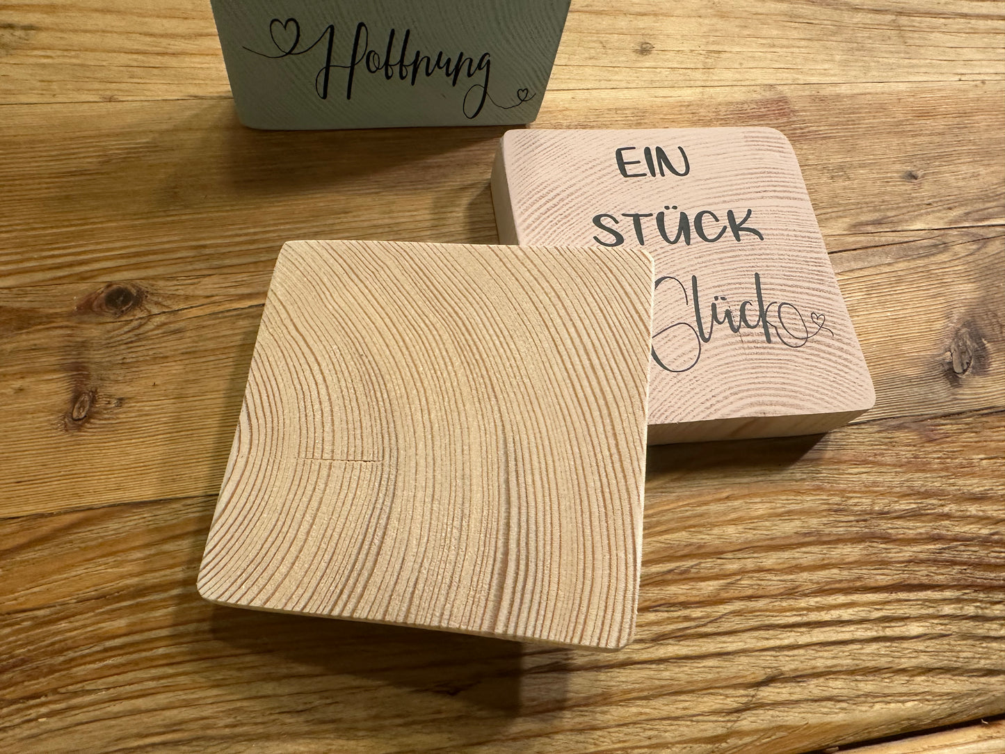 Holzdeko „Ein Stück …“ – Holzquadrat mit Spruch | Geschenkidee | Wunschtext möglich (1 Stück oder 3er-Set)
