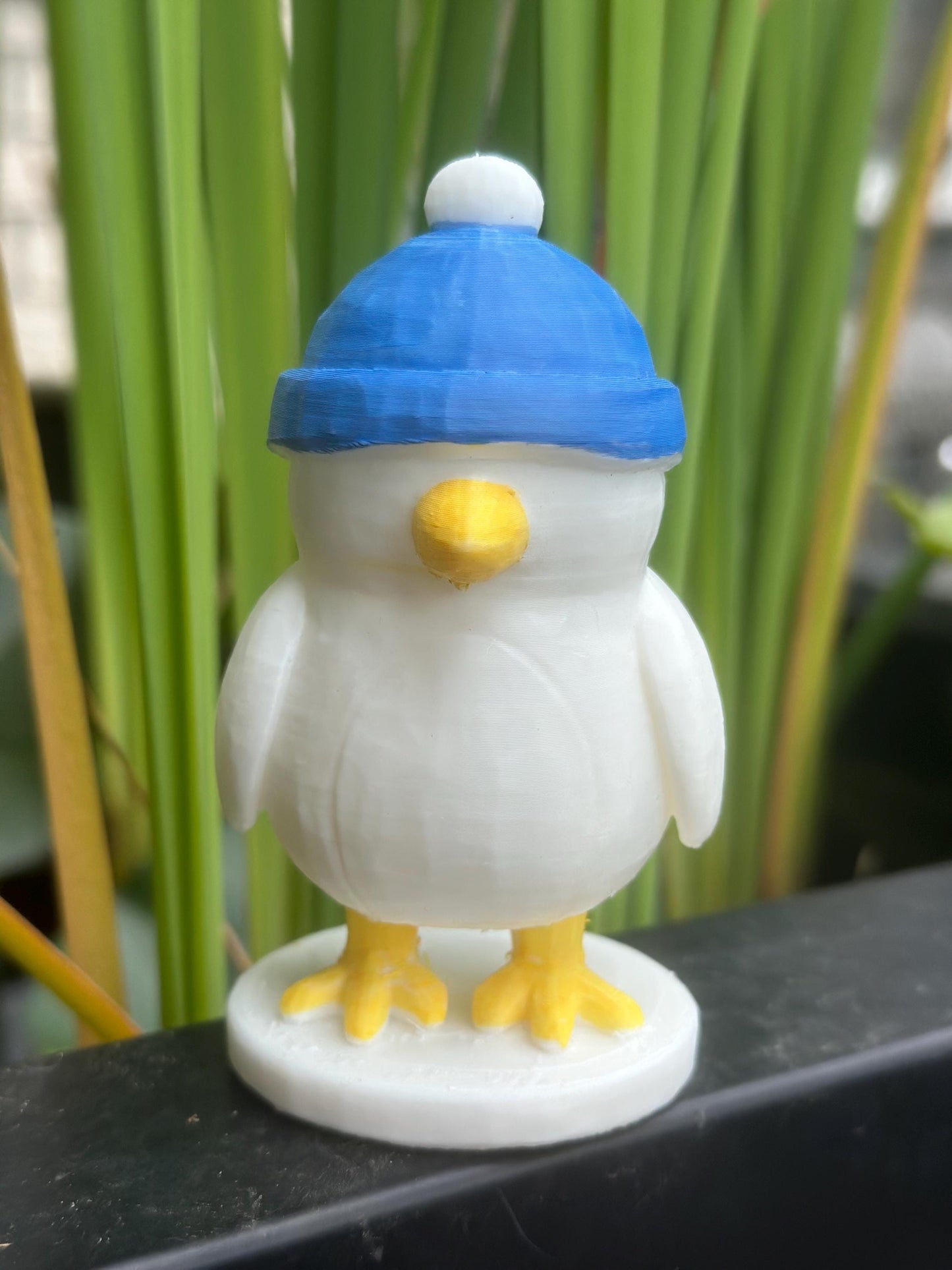 Seagull Figurine with Hat | 3D Printed Bird Sculpture | Nautical Coastal Decor Gift | Handmade Winter & Christmas Decoration