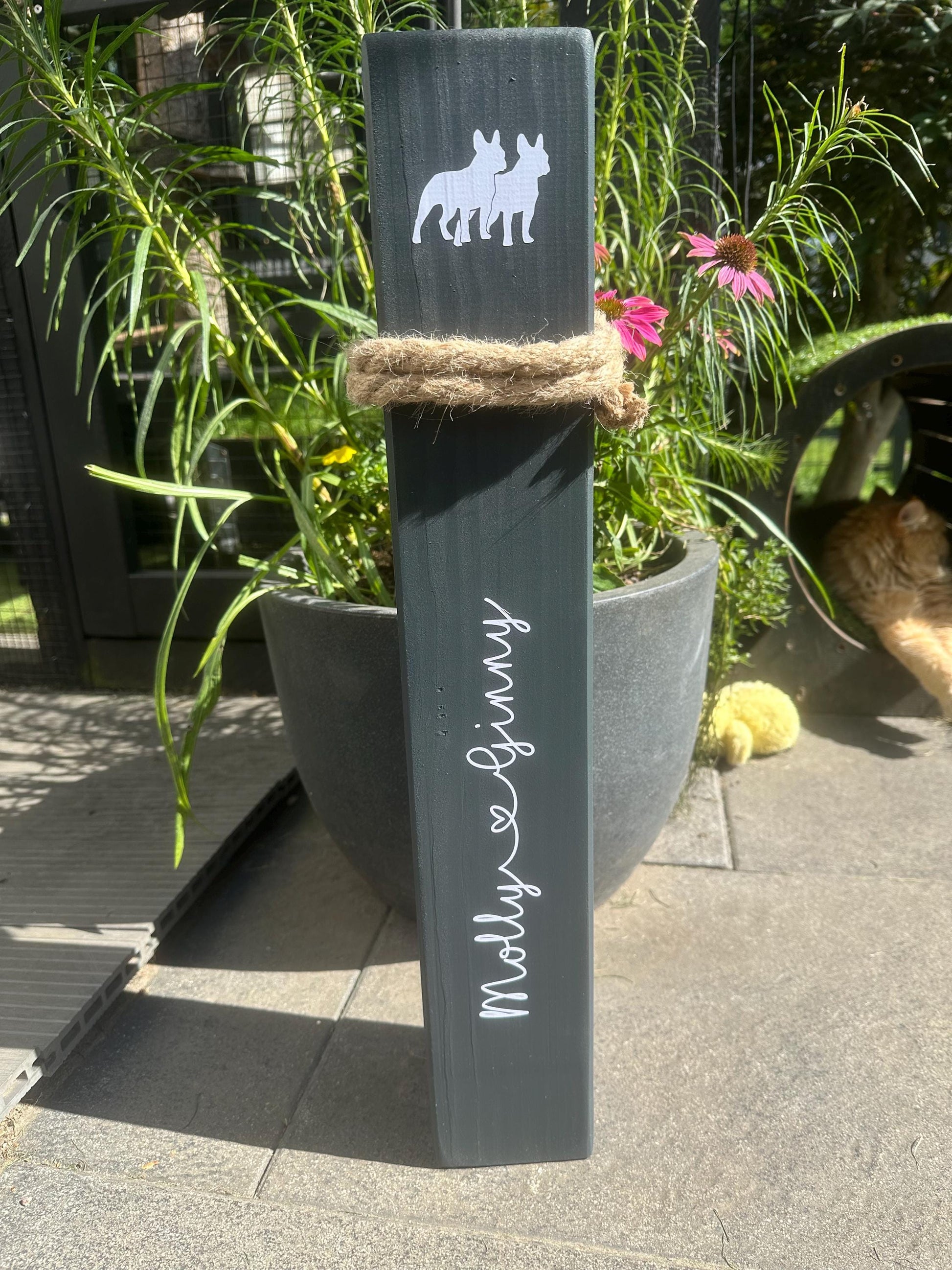 Personalized Wooden Pillar for Pet Lovers | Custom Dog & Cat Memorial Bollard | Nautical Home and Garden Decor | Unique Pet Keepsake Gift