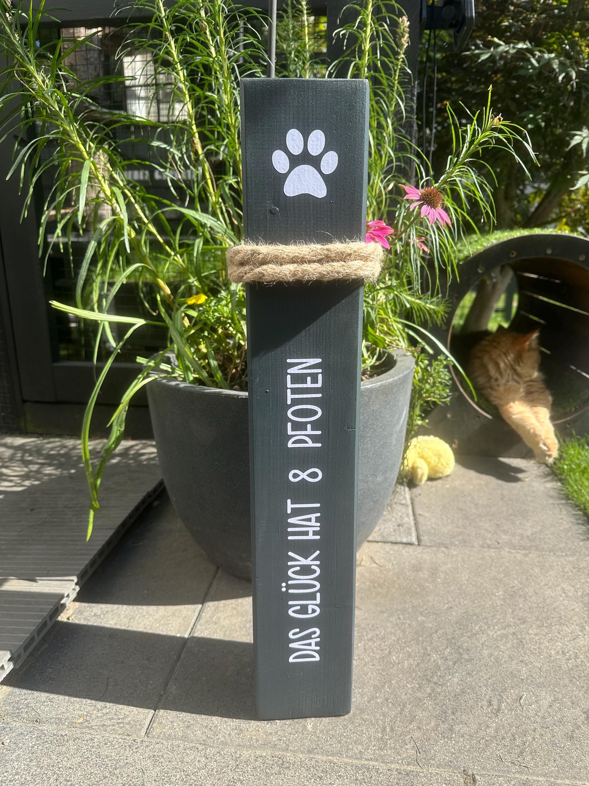 Personalized Wooden Pillar for Pet Lovers | Custom Dog & Cat Memorial Bollard | Nautical Home and Garden Decor | Unique Pet Keepsake Gift