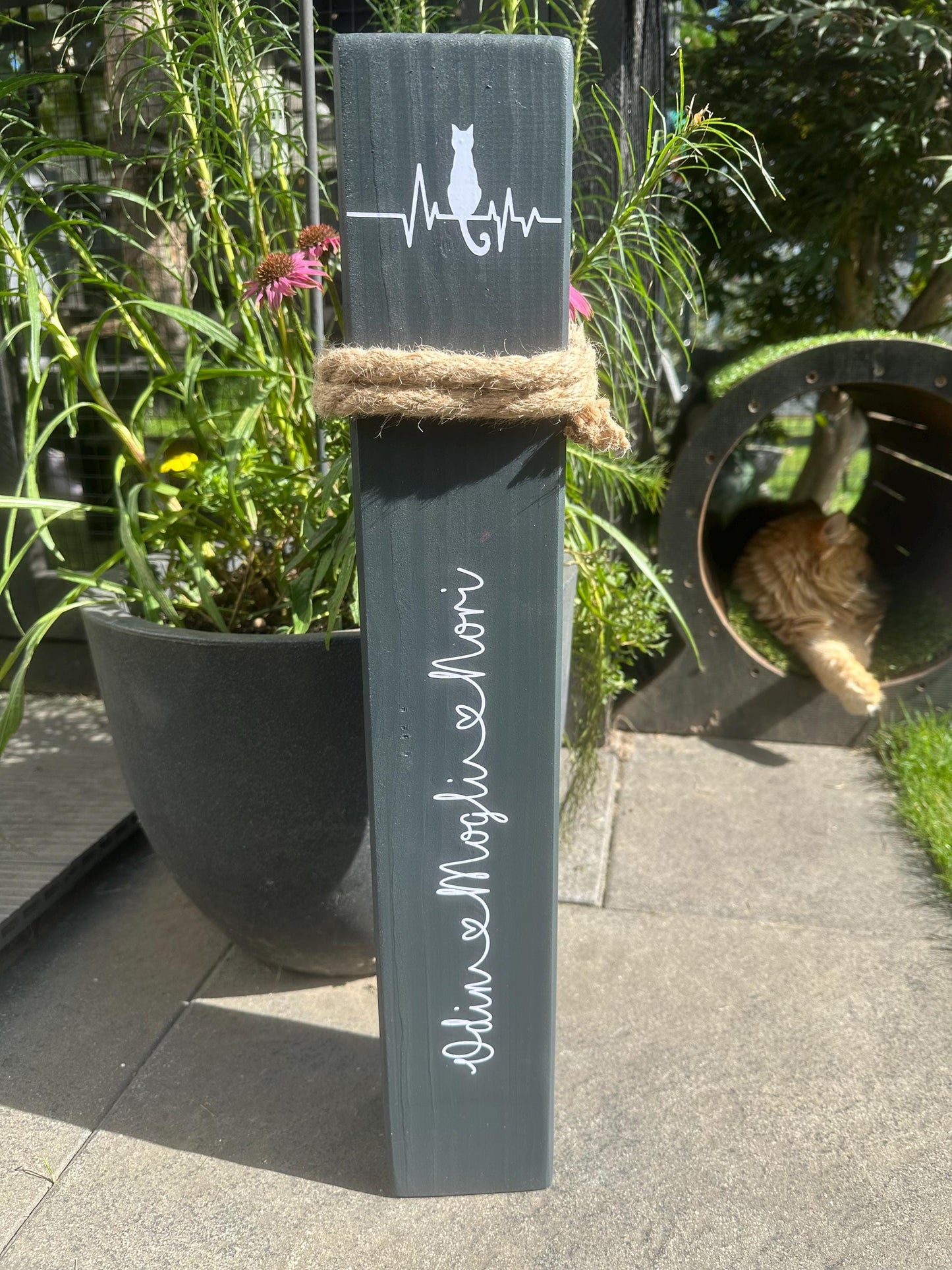 Personalized Wooden Pillar for Pet Lovers | Custom Dog & Cat Memorial Bollard | Nautical Home and Garden Decor | Unique Pet Keepsake Gift