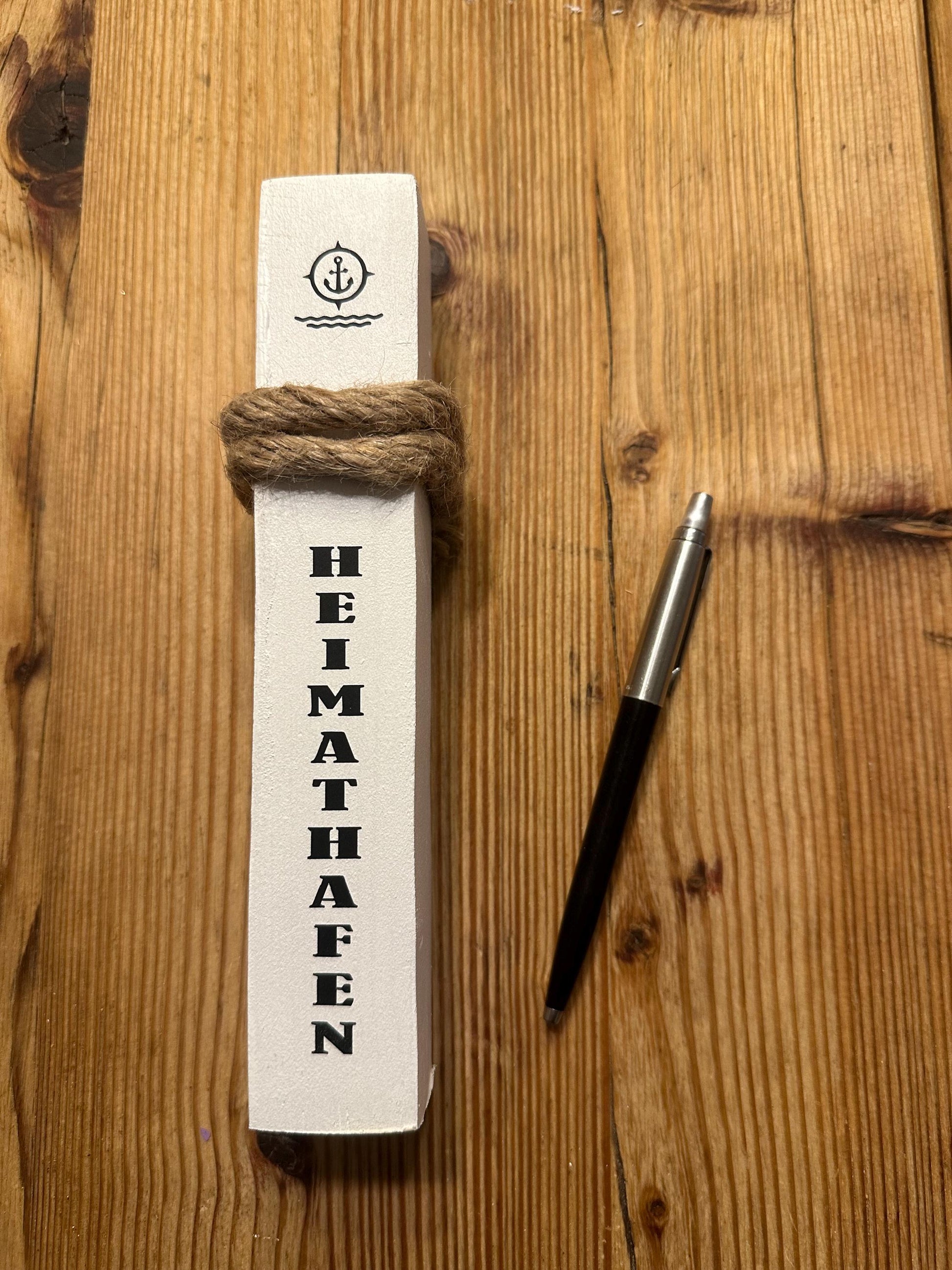 Meer to go Geschenkset „Heimathafen“ | Maritimes Deko-Set (Mini-Poller + Schriftzug + 3D-Möwe) | Geschenk Einzug, Geburtstag, Weihnachten